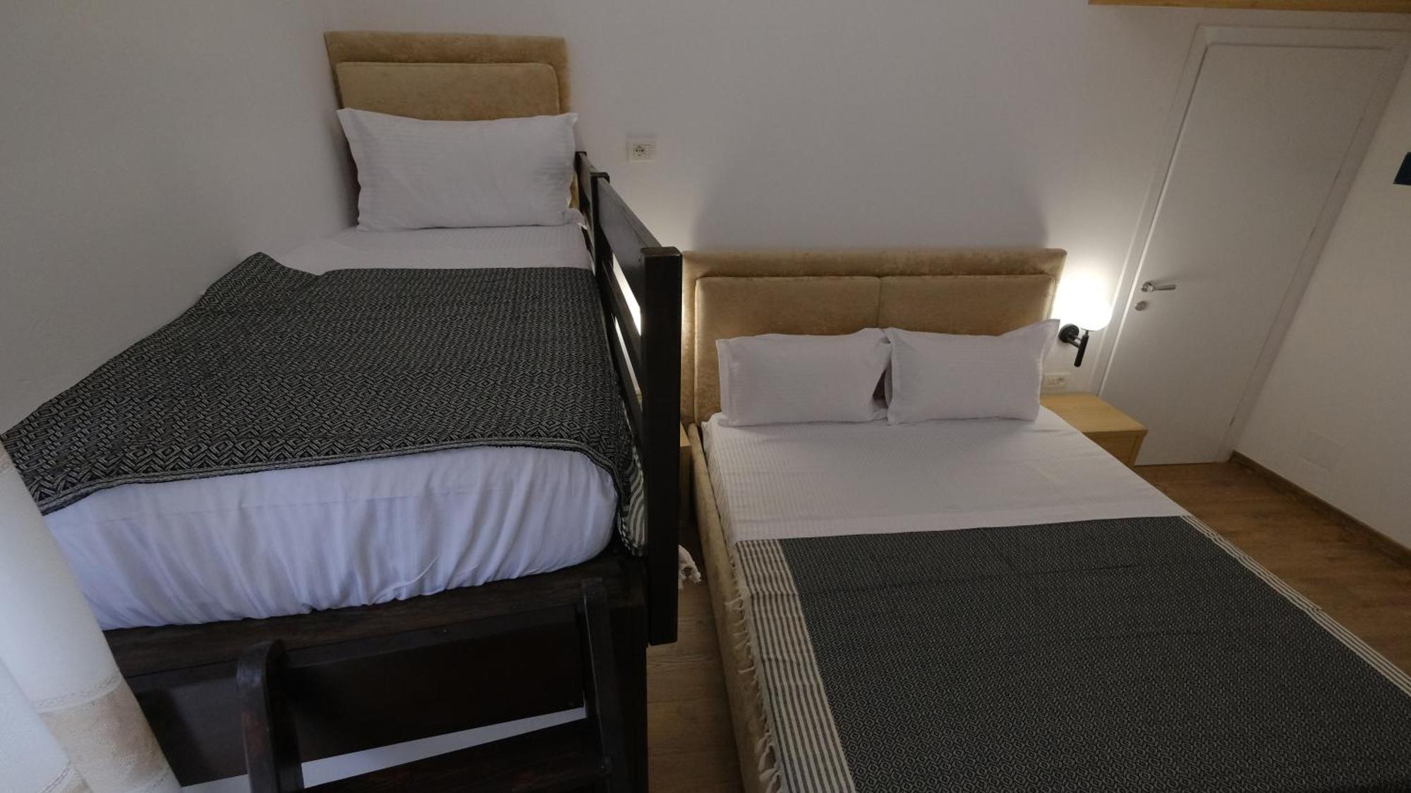 Salillari Guest House 培拉特 外观 照片