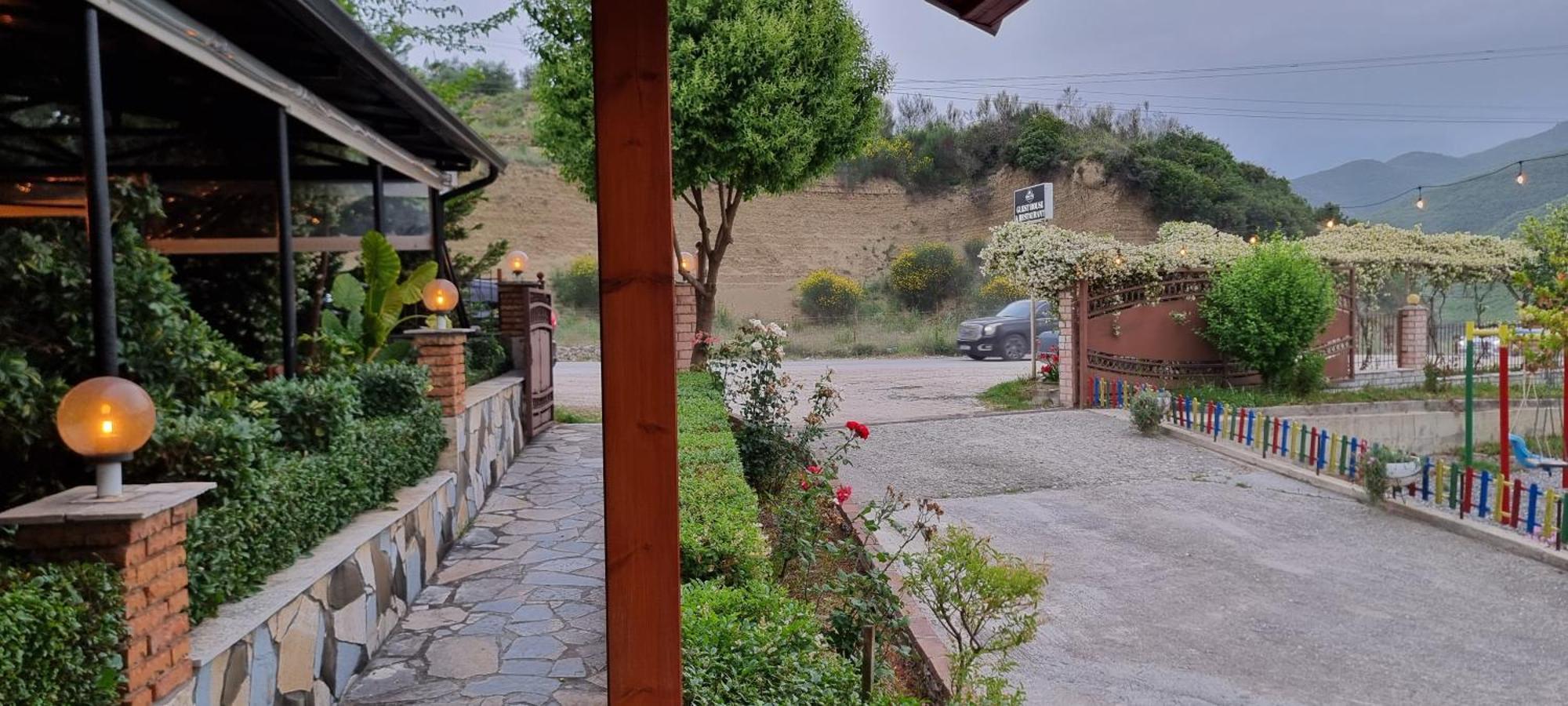 Salillari Guest House 培拉特 外观 照片