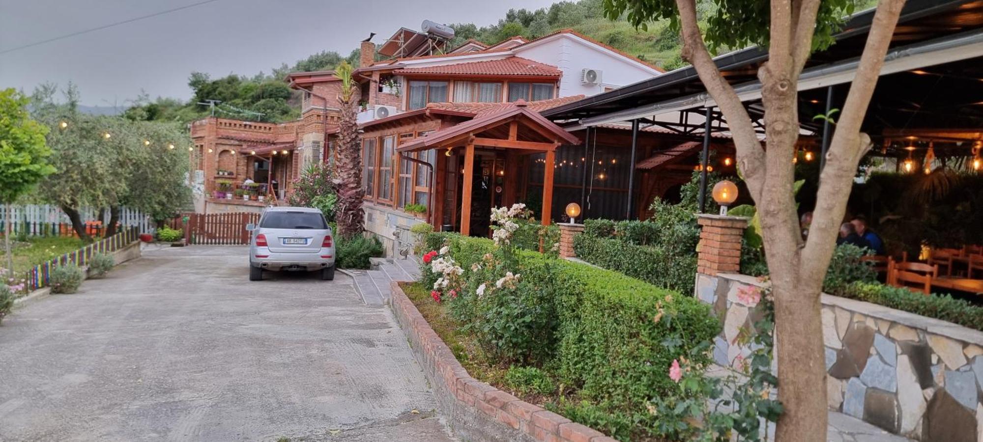 Salillari Guest House 培拉特 外观 照片