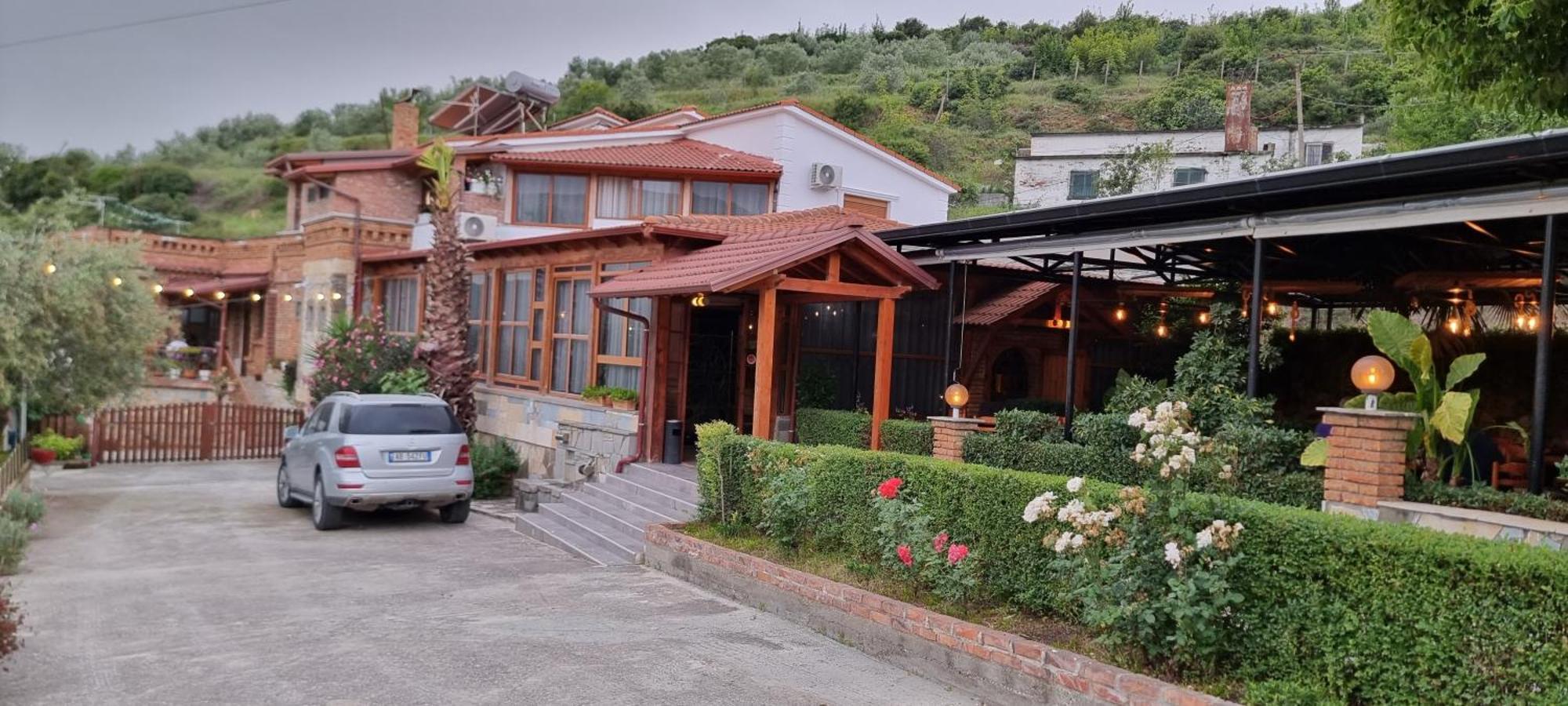 Salillari Guest House 培拉特 外观 照片