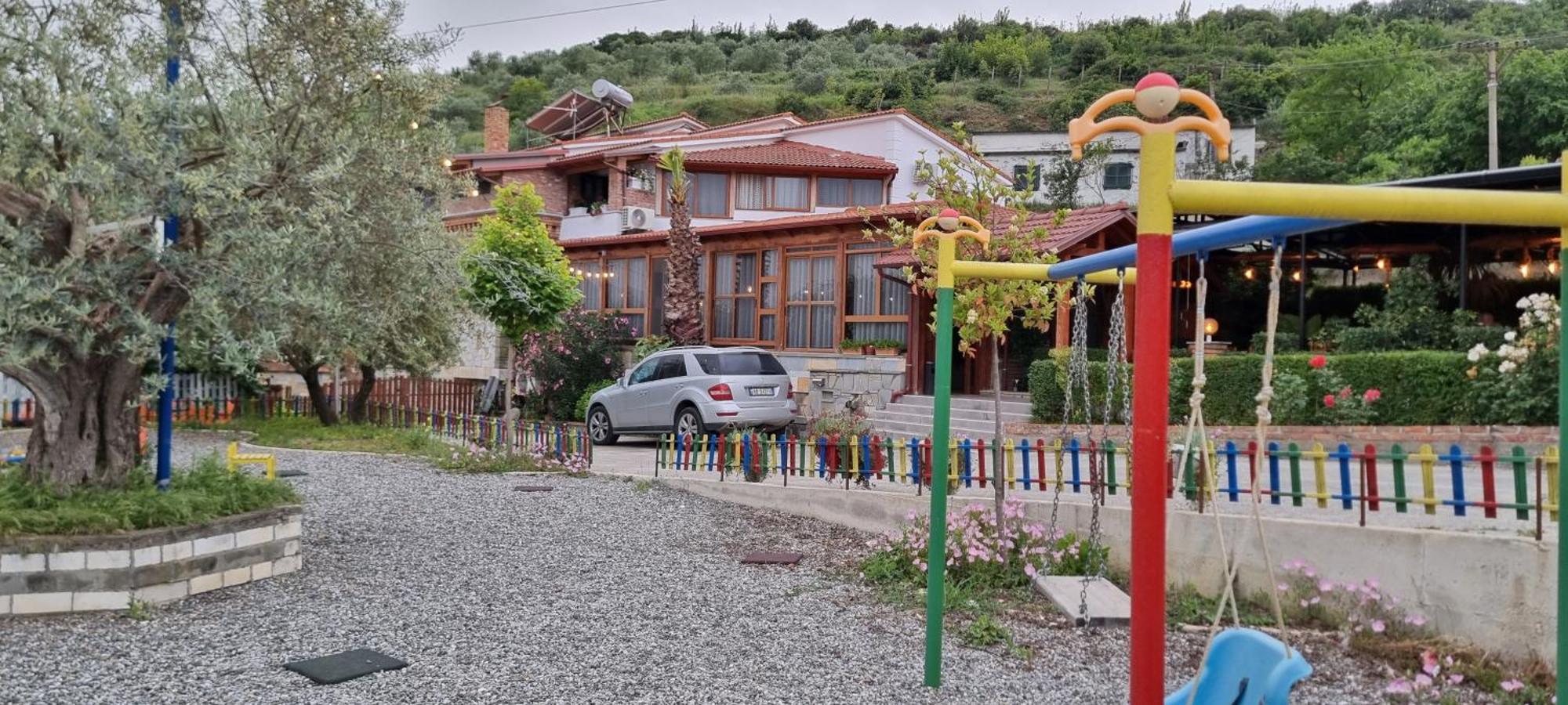 Salillari Guest House 培拉特 外观 照片