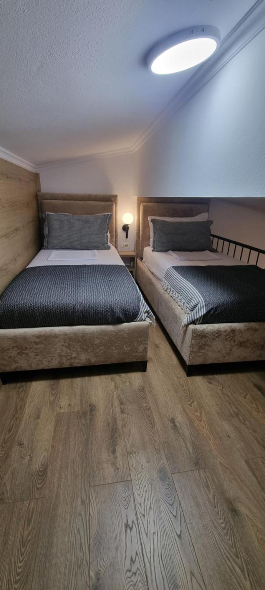 Salillari Guest House 培拉特 外观 照片
