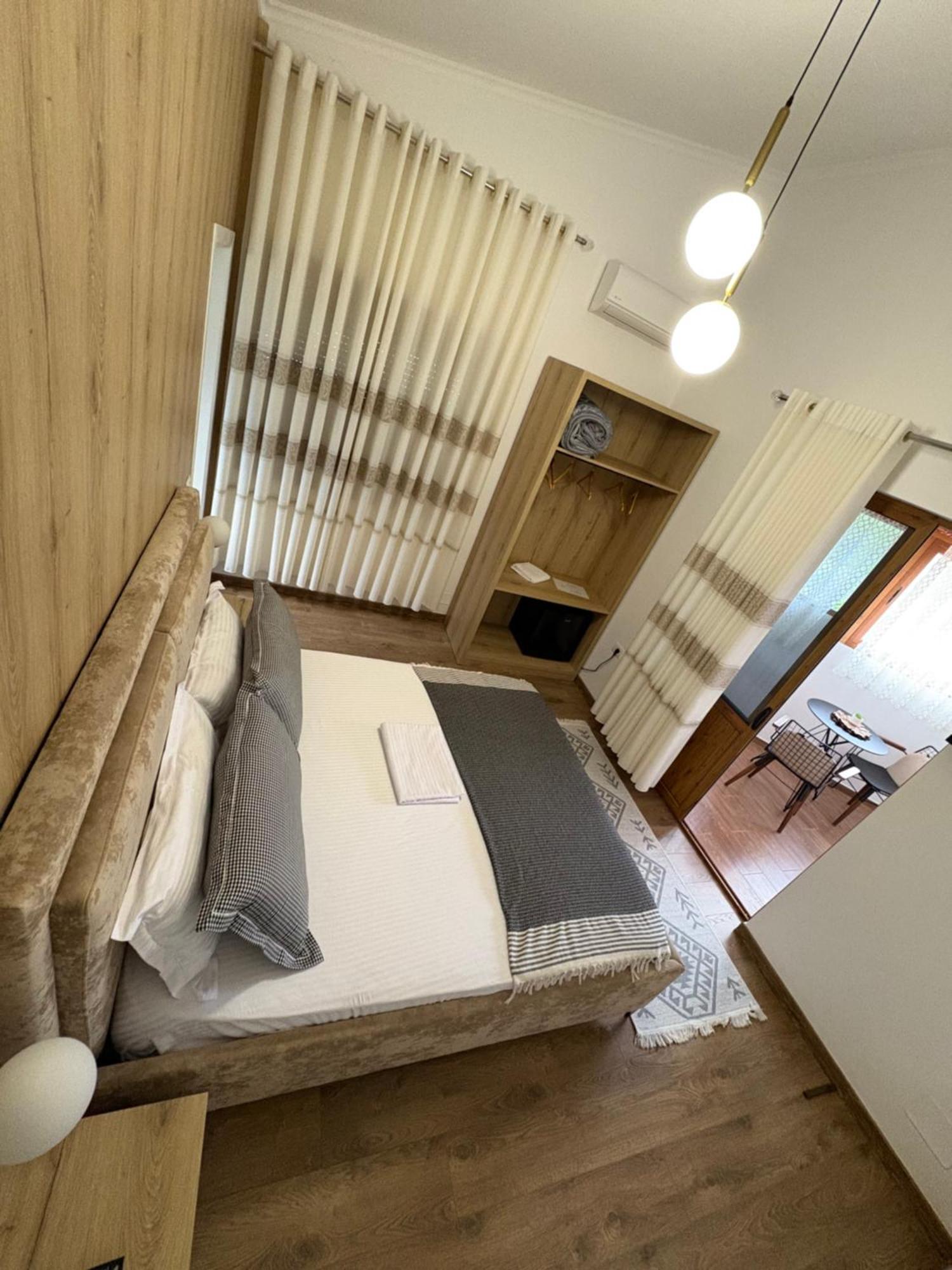 Salillari Guest House 培拉特 外观 照片