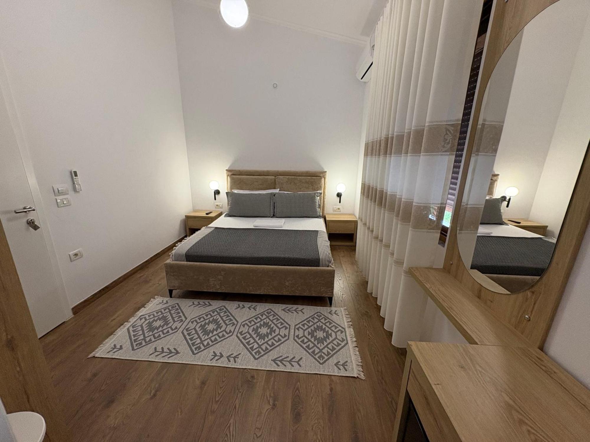 Salillari Guest House 培拉特 外观 照片