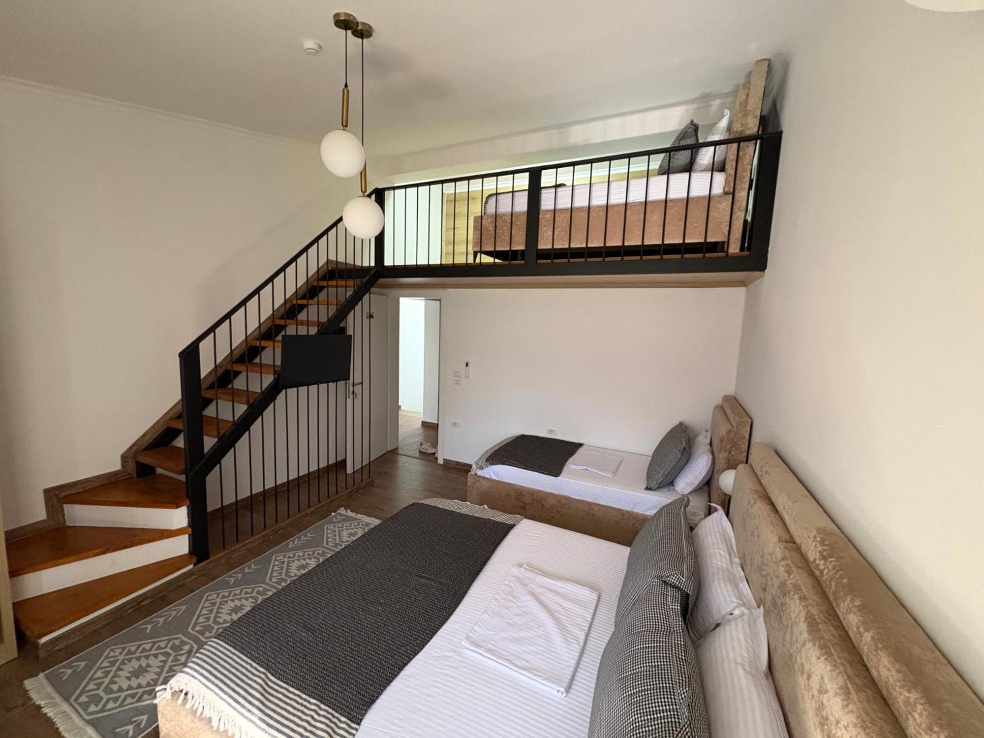 Salillari Guest House 培拉特 外观 照片