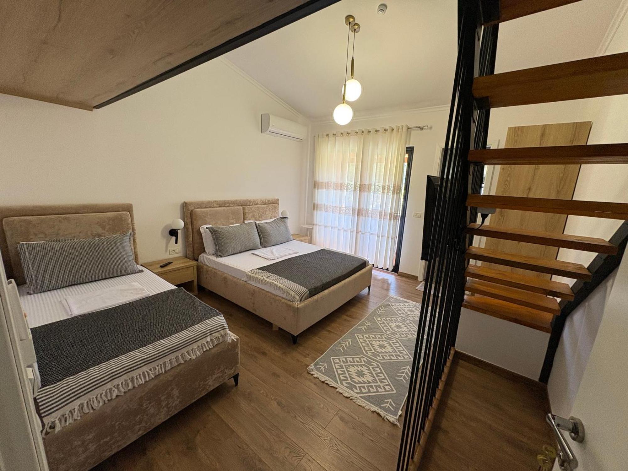 Salillari Guest House 培拉特 外观 照片